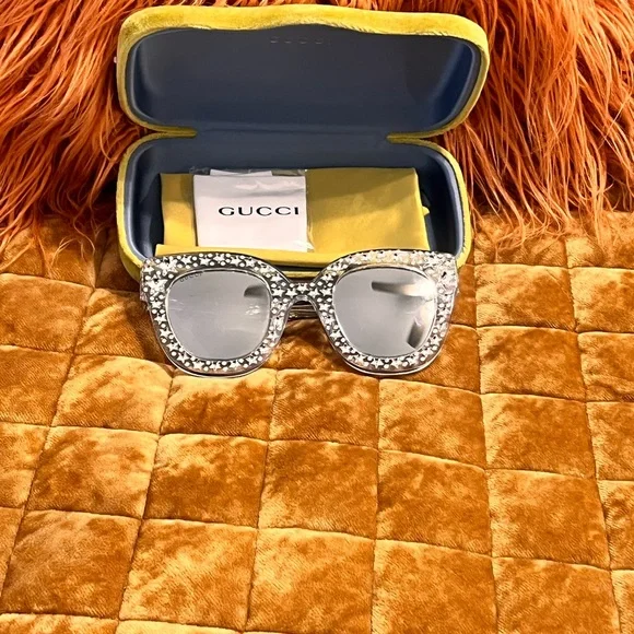Gucci | Accessories | New Gucci Silver Crystal Embellished  display picture 2